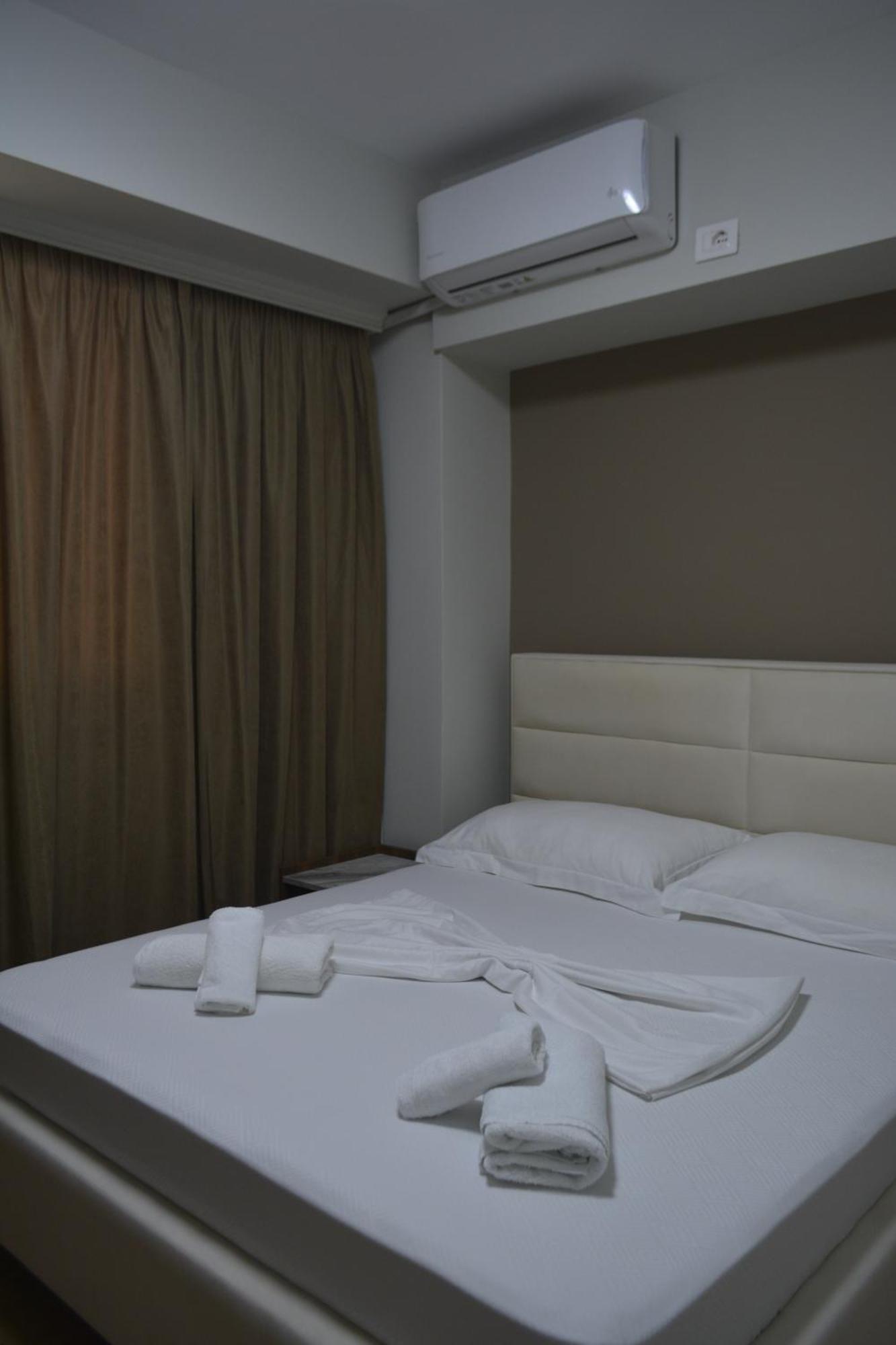 Hotel Her Влёра Экстерьер фото